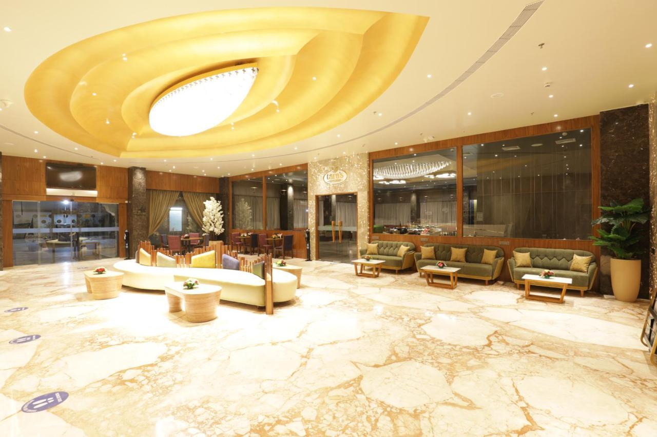 Tara Suns Hotel Vadodara Exterior photo
