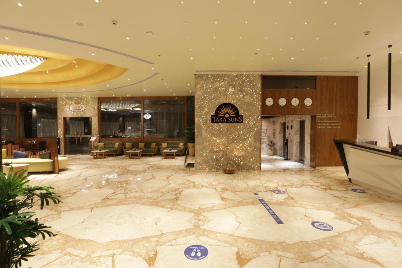 Tara Suns Hotel Vadodara Exterior photo