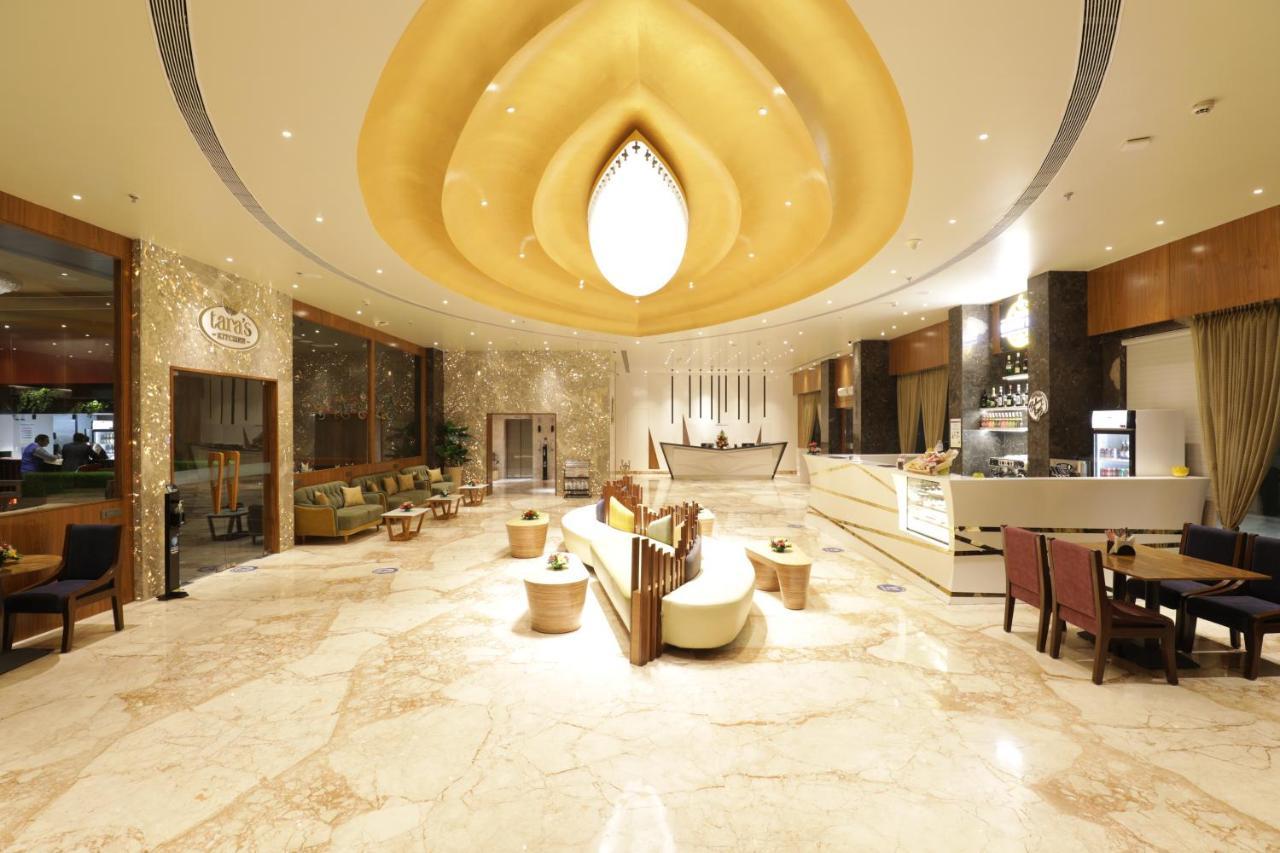 Tara Suns Hotel Vadodara Exterior photo
