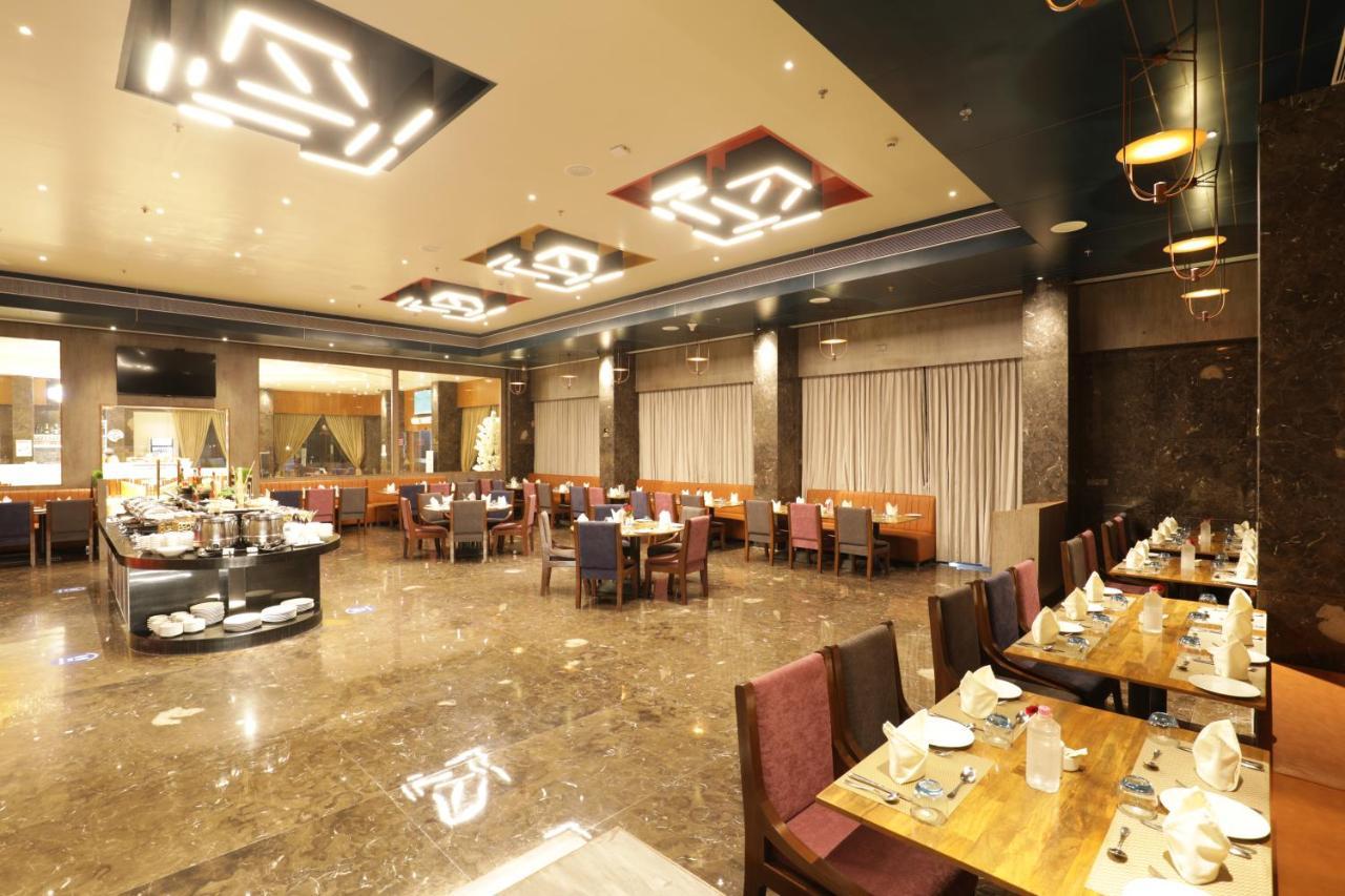 Tara Suns Hotel Vadodara Exterior photo